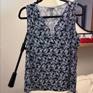 White House Black Market Navy and White Floral Blouse